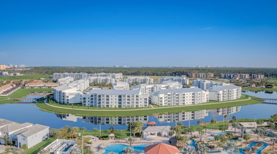 KISSIMMEE, Florida 34746, 2 Bedrooms Bedrooms, ,2 BathroomsBathrooms,Residential,For Sale,PARADOX,0,MFRS5127233