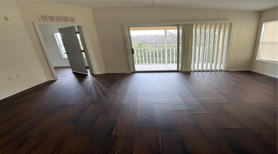 KISSIMMEE, Florida 34746, 3 Bedrooms Bedrooms, ,2 BathroomsBathrooms,Residential,For Sale,CLUB CORTILE,MFRS5127315