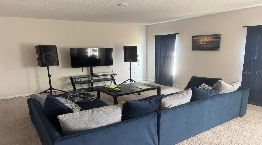 DAVENPORT, Florida 33837, 4 Bedrooms Bedrooms, ,2 BathroomsBathrooms,Residential,For Sale,FIDDLEWOOD,0,MFRO6311710