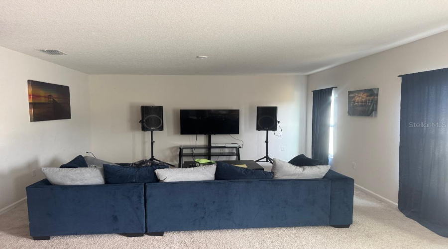 DAVENPORT, Florida 33837, 4 Bedrooms Bedrooms, ,2 BathroomsBathrooms,Residential,For Sale,FIDDLEWOOD,0,MFRO6311710
