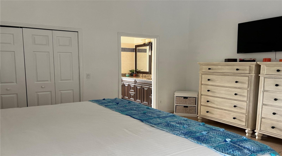 DAVENPORT, Florida 33897, 4 Bedrooms Bedrooms, ,2 BathroomsBathrooms,Residential,For Sale,HAVERSHAM,0,MFRO6309855