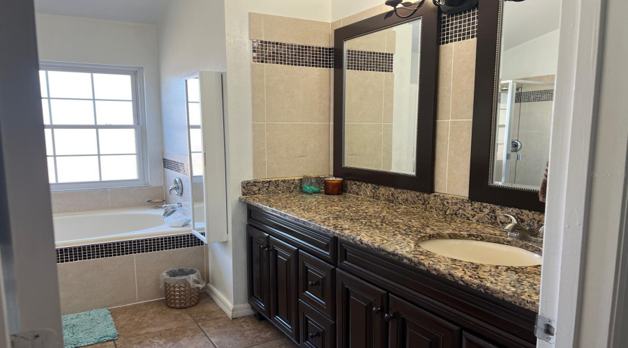 DAVENPORT, Florida 33897, 4 Bedrooms Bedrooms, ,2 BathroomsBathrooms,Residential,For Sale,HAVERSHAM,0,MFRO6309855