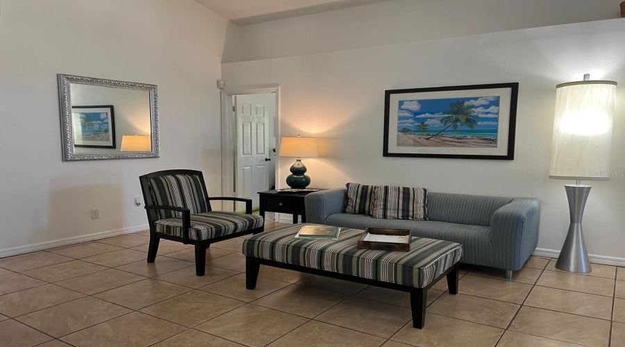 DAVENPORT, Florida 33897, 4 Bedrooms Bedrooms, ,2 BathroomsBathrooms,Residential,For Sale,HAVERSHAM,0,MFRO6309855