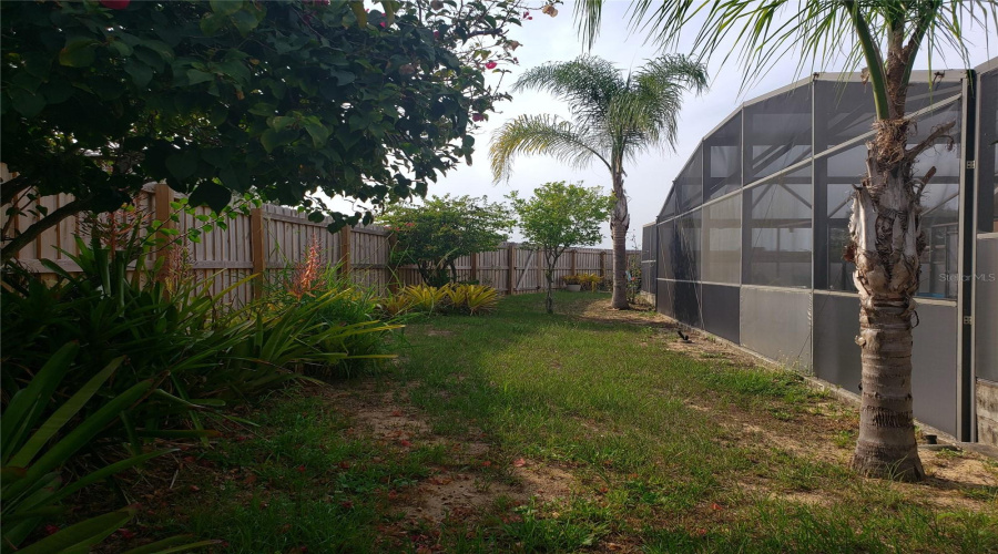 DAVENPORT, Florida 33897, 4 Bedrooms Bedrooms, ,2 BathroomsBathrooms,Residential,For Sale,HAVERSHAM,0,MFRO6309855