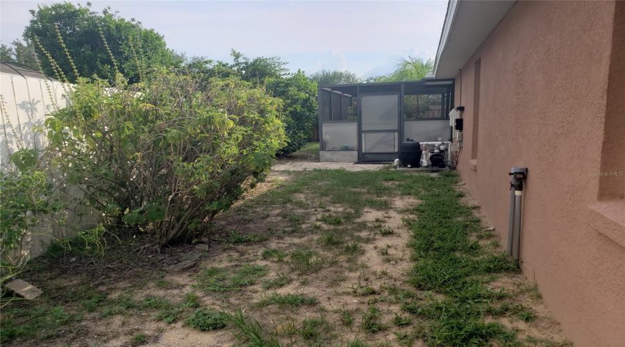DAVENPORT, Florida 33897, 4 Bedrooms Bedrooms, ,2 BathroomsBathrooms,Residential,For Sale,HAVERSHAM,0,MFRO6309855
