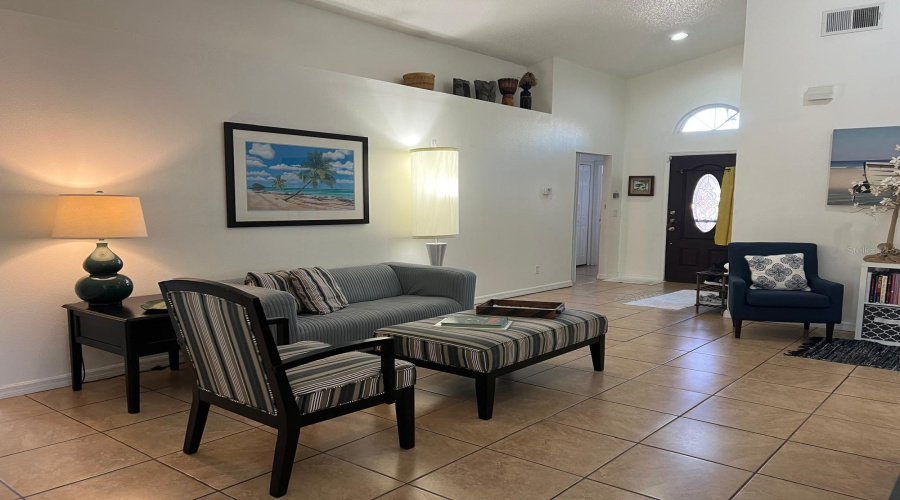 DAVENPORT, Florida 33897, 4 Bedrooms Bedrooms, ,2 BathroomsBathrooms,Residential,For Sale,HAVERSHAM,0,MFRO6309855