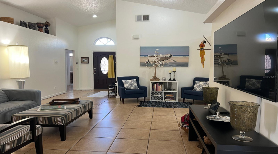 DAVENPORT, Florida 33897, 4 Bedrooms Bedrooms, ,2 BathroomsBathrooms,Residential,For Sale,HAVERSHAM,0,MFRO6309855