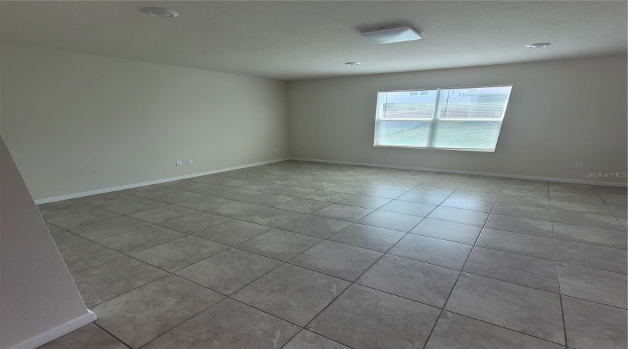 DAVENPORT, Florida 33837, 4 Bedrooms Bedrooms, ,2 BathroomsBathrooms,Residential,For Sale,ASPEN,0,MFRS5127472