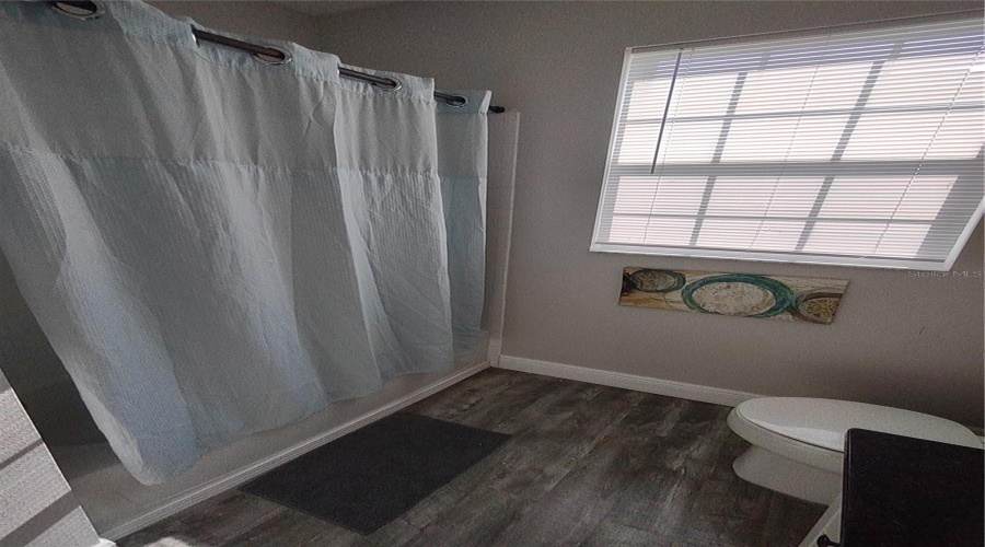 2nd bathroom
