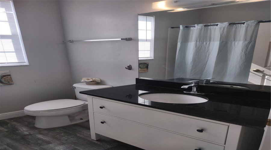 2nd bathroom