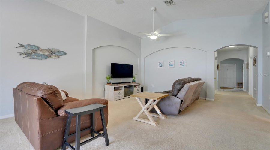 KISSIMMEE, Florida 34746, 4 Bedrooms Bedrooms, ,3 BathroomsBathrooms,Residential,For Sale,CUMBRIAN LAKES,MFRS5126442