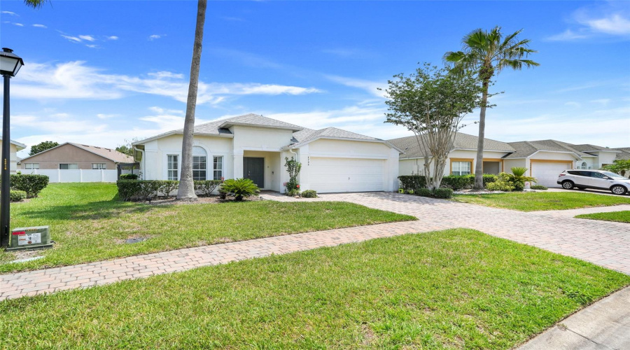 KISSIMMEE, Florida 34746, 4 Bedrooms Bedrooms, ,3 BathroomsBathrooms,Residential,For Sale,CUMBRIAN LAKES,MFRS5126442