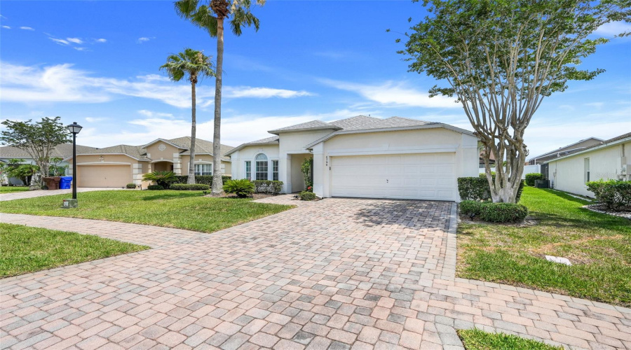 KISSIMMEE, Florida 34746, 4 Bedrooms Bedrooms, ,3 BathroomsBathrooms,Residential,For Sale,CUMBRIAN LAKES,MFRS5126442