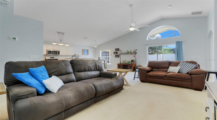 KISSIMMEE, Florida 34746, 4 Bedrooms Bedrooms, ,3 BathroomsBathrooms,Residential,For Sale,CUMBRIAN LAKES,MFRS5126442