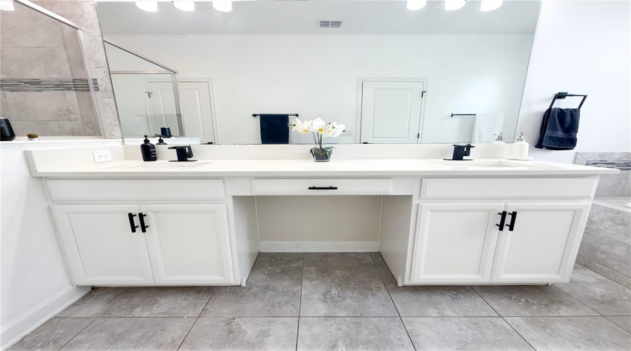 DAVENPORT, Florida 33896, 3 Bedrooms Bedrooms, ,2 BathroomsBathrooms,Residential,For Sale,BUNKER,MFRS5127332