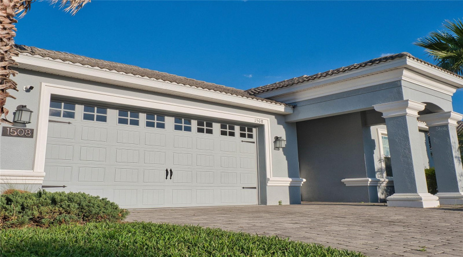 DAVENPORT, Florida 33896, 3 Bedrooms Bedrooms, ,2 BathroomsBathrooms,Residential,For Sale,BUNKER,MFRS5127332