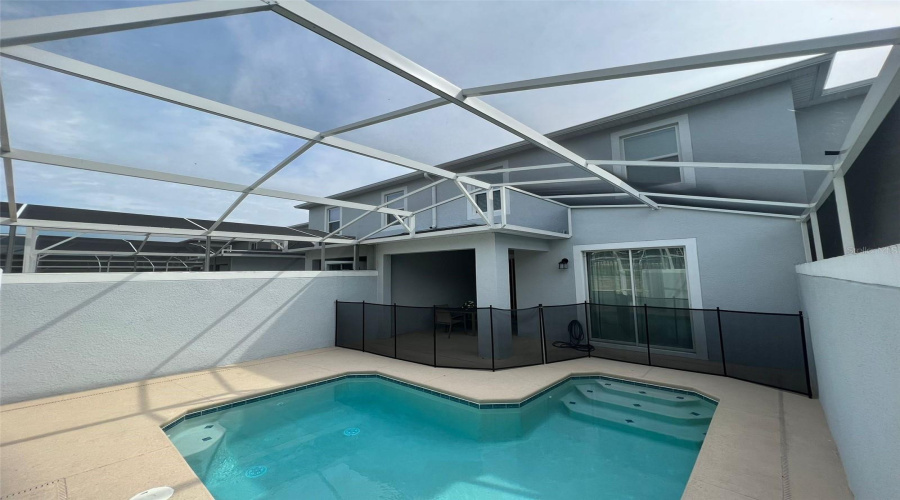Davenport, Florida 33896, 4 Bedrooms Bedrooms, ,3 Bathroomsbathrooms,Residential,For Sale,Splash Shot,Mfro6310935