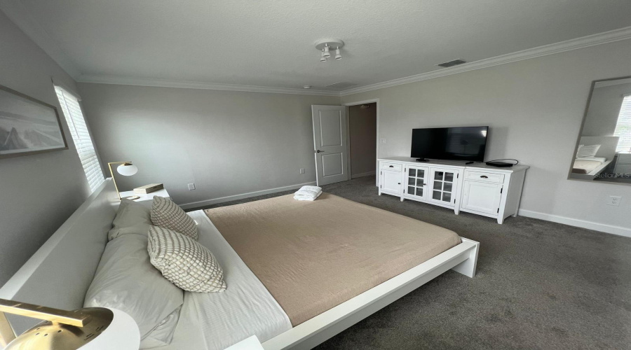 Davenport, Florida 33896, 4 Bedrooms Bedrooms, ,3 Bathroomsbathrooms,Residential,For Sale,Splash Shot,Mfro6310935