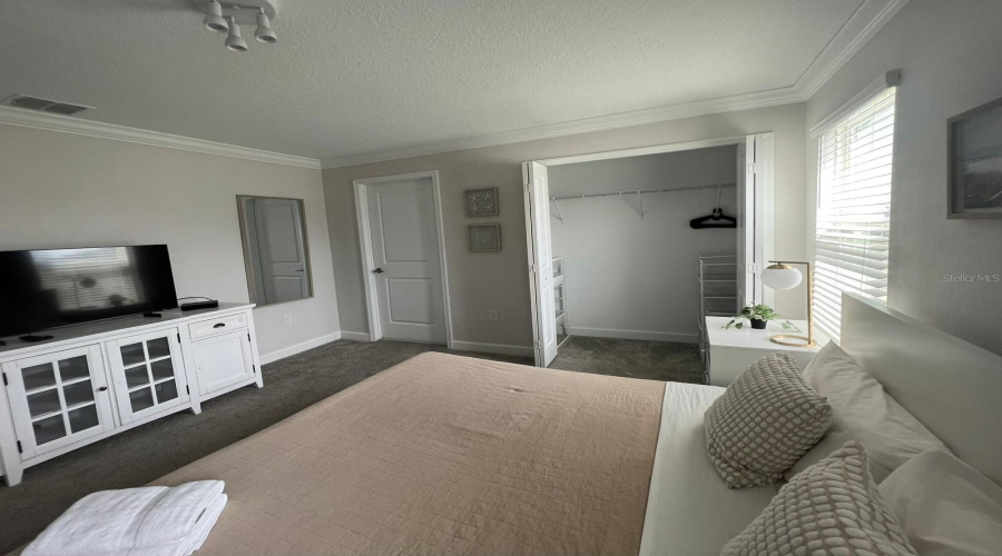 Davenport, Florida 33896, 4 Bedrooms Bedrooms, ,3 Bathroomsbathrooms,Residential,For Sale,Splash Shot,Mfro6310935
