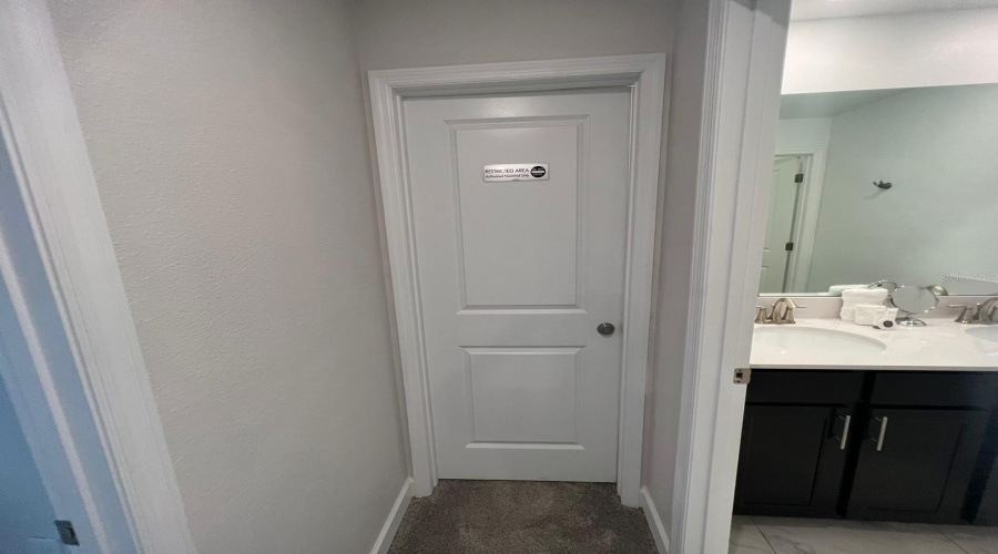 Davenport, Florida 33896, 4 Bedrooms Bedrooms, ,3 Bathroomsbathrooms,Residential,For Sale,Splash Shot,Mfro6310935