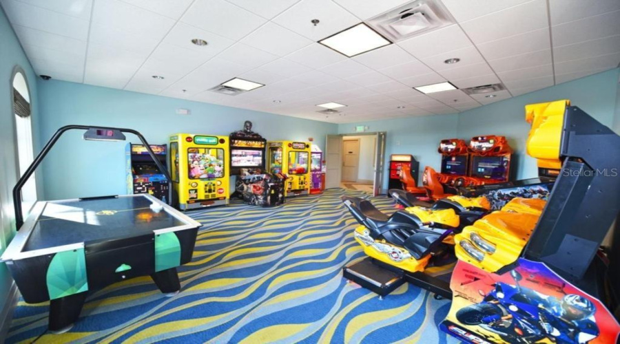 Davenport, Florida 33896, 4 Bedrooms Bedrooms, ,3 Bathroomsbathrooms,Residential,For Sale,Splash Shot,Mfro6310935
