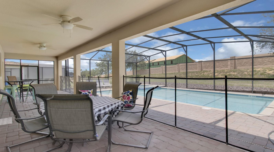 DAVENPORT, Florida 33896, 8 Bedrooms Bedrooms, ,5 BathroomsBathrooms,Residential,For Sale,MOON VALLEY,0,MFRO6312018