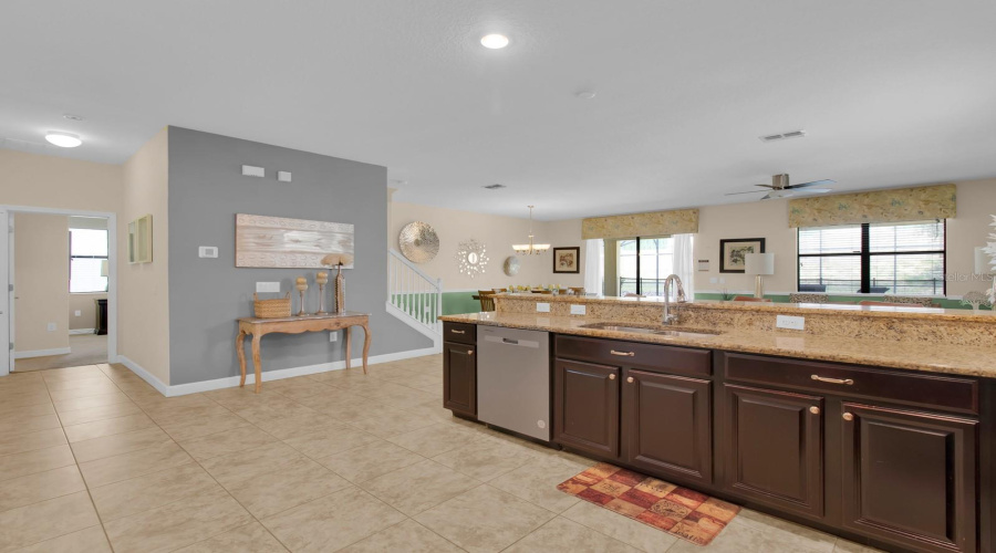 DAVENPORT, Florida 33896, 8 Bedrooms Bedrooms, ,5 BathroomsBathrooms,Residential,For Sale,MOON VALLEY,0,MFRO6312018