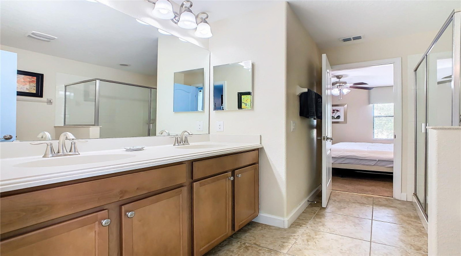 DAVENPORT, Florida 33896, 8 Bedrooms Bedrooms, ,5 BathroomsBathrooms,Residential,For Sale,MOON VALLEY,0,MFRO6312018