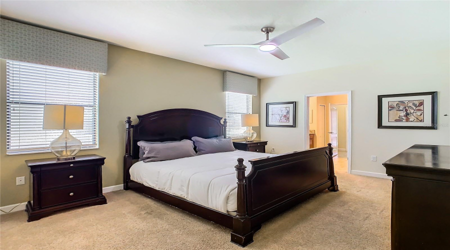 DAVENPORT, Florida 33896, 8 Bedrooms Bedrooms, ,5 BathroomsBathrooms,Residential,For Sale,MOON VALLEY,0,MFRO6312018