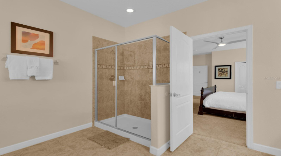 DAVENPORT, Florida 33896, 8 Bedrooms Bedrooms, ,5 BathroomsBathrooms,Residential,For Sale,MOON VALLEY,0,MFRO6312018