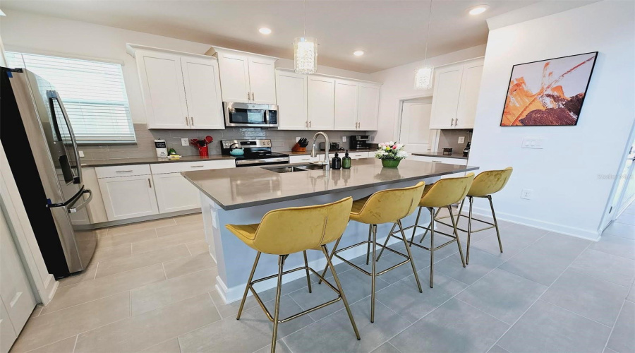 Davenport, Florida 33896, 5 Bedrooms Bedrooms, ,5 Bathroomsbathrooms,Residential,For Sale,Leader,Mfro6311747