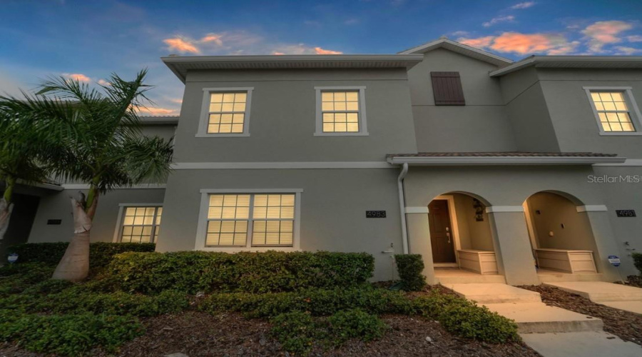 Kissimmee, Florida 34746, 4 Bedrooms Bedrooms, ,3 Bathroomsbathrooms,Residential,For Sale,Windermere,Mfro6305791