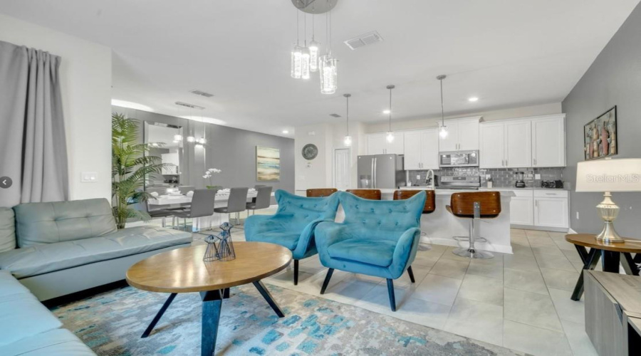 Kissimmee, Florida 34746, 4 Bedrooms Bedrooms, ,3 Bathroomsbathrooms,Residential,For Sale,Windermere,Mfro6305791