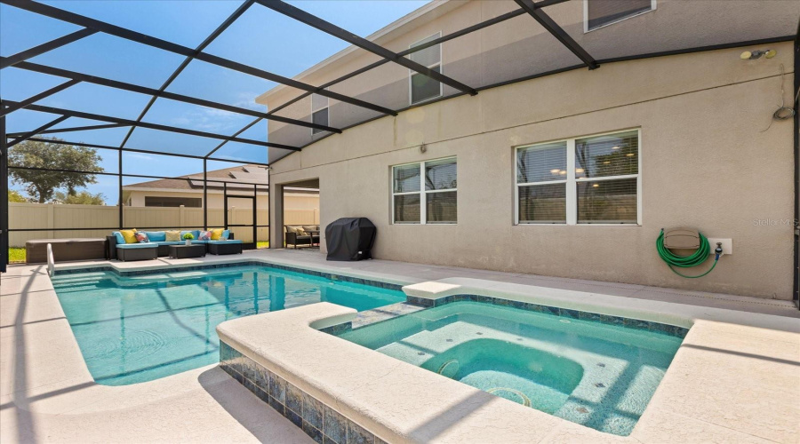 Davenport, Florida 33837, 5 Bedrooms Bedrooms, ,3 Bathroomsbathrooms,Residential,For Sale,Whirlaway,Mfrs5127178