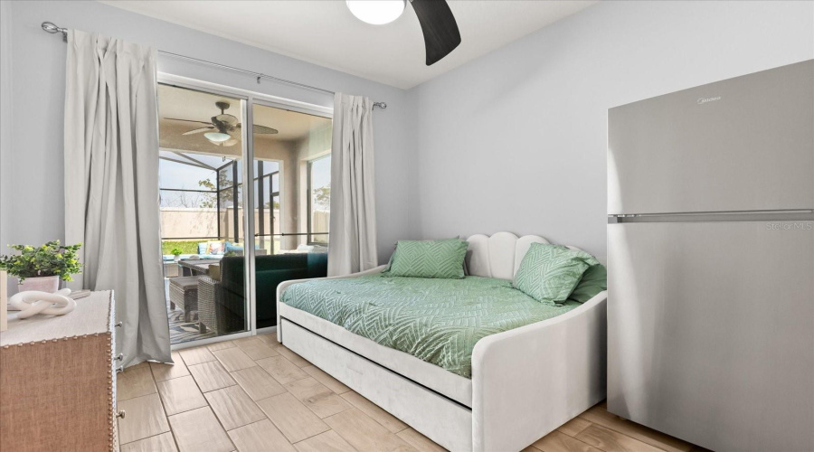 Davenport, Florida 33837, 5 Bedrooms Bedrooms, ,3 Bathroomsbathrooms,Residential,For Sale,Whirlaway,Mfrs5127178