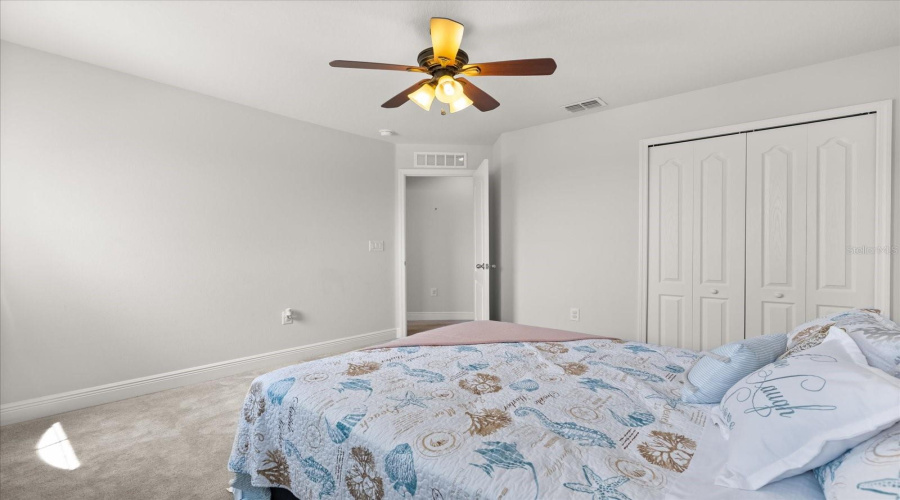 Davenport, Florida 33837, 5 Bedrooms Bedrooms, ,3 Bathroomsbathrooms,Residential,For Sale,Whirlaway,Mfrs5127178