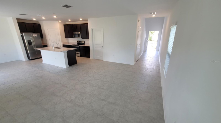 Davenport, Florida 33837, 4 Bedrooms Bedrooms, ,2 Bathroomsbathrooms,Residential,For Sale,Cool Summer,Mfrs5127594