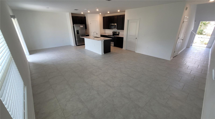 Davenport, Florida 33837, 4 Bedrooms Bedrooms, ,2 Bathroomsbathrooms,Residential,For Sale,Cool Summer,Mfrs5127594