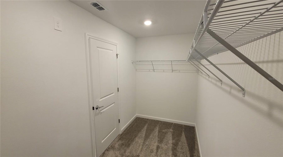 Davenport, Florida 33837, 4 Bedrooms Bedrooms, ,2 Bathroomsbathrooms,Residential,For Sale,Cool Summer,Mfrs5127594