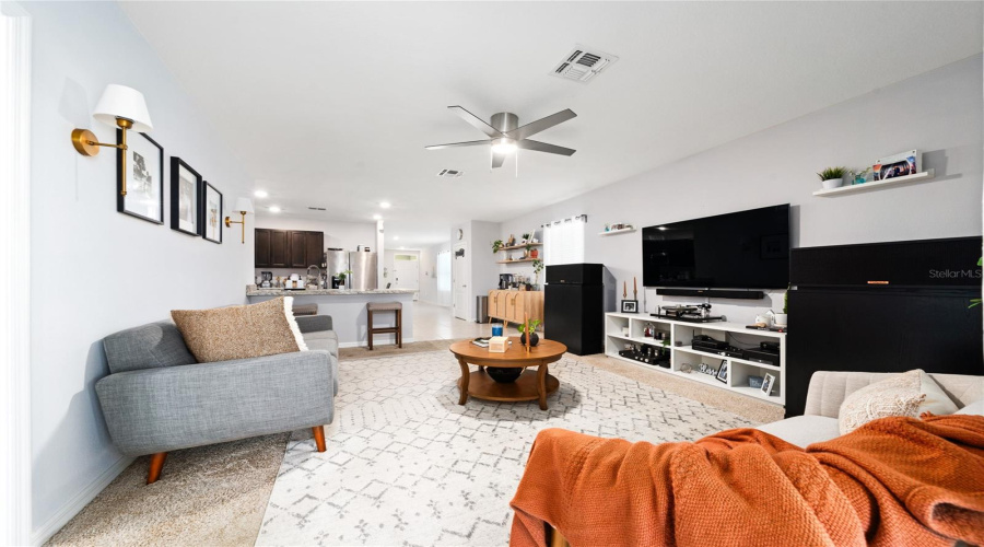 DAVENPORT, Florida 33837, 3 Bedrooms Bedrooms, ,2 BathroomsBathrooms,Residential,For Sale,ANDEAN,0,MFRS5127576