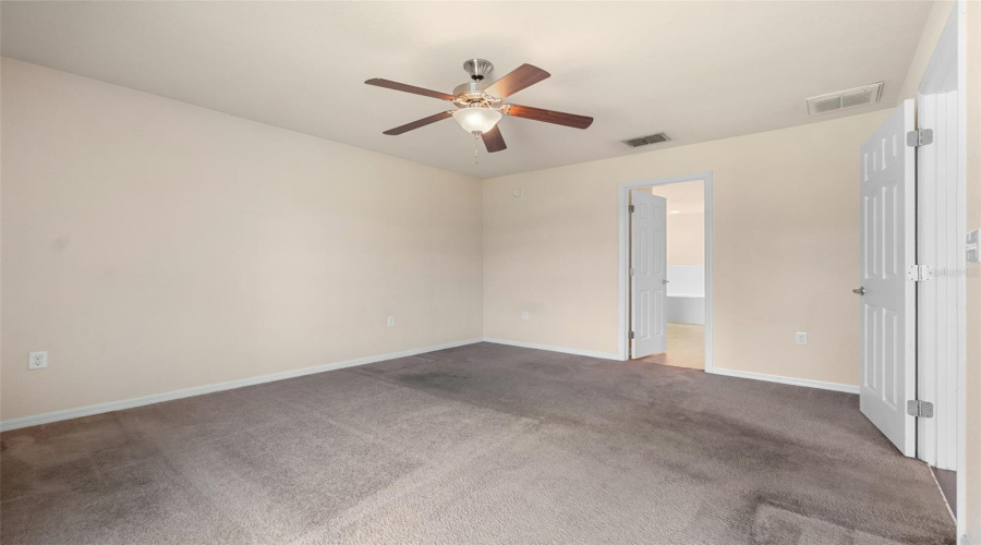 Davenport, Florida 33837, 4 Bedrooms Bedrooms, ,2 Bathroomsbathrooms,Residential,For Sale,Highland Meadows,Mfrg5097425