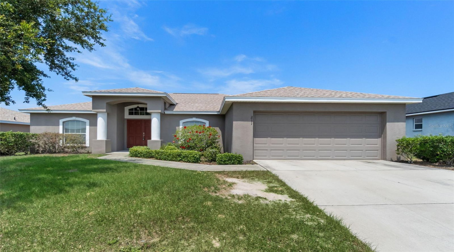 Davenport, Florida 33837, 4 Bedrooms Bedrooms, ,2 Bathroomsbathrooms,Residential,For Sale,Highland Meadows,Mfrg5097425