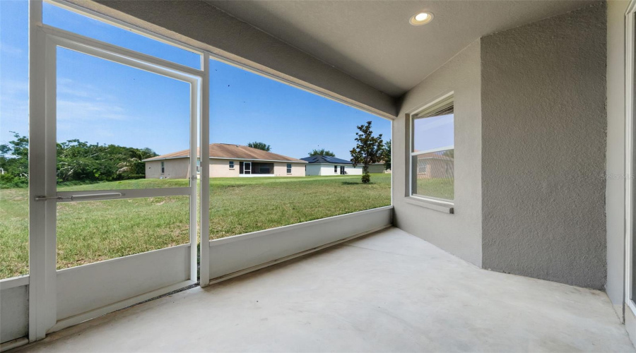 Davenport, Florida 33837, 4 Bedrooms Bedrooms, ,2 Bathroomsbathrooms,Residential,For Sale,Highland Meadows,Mfrg5097425