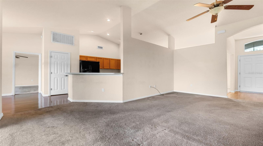 Davenport, Florida 33837, 4 Bedrooms Bedrooms, ,2 Bathroomsbathrooms,Residential,For Sale,Highland Meadows,Mfrg5097425