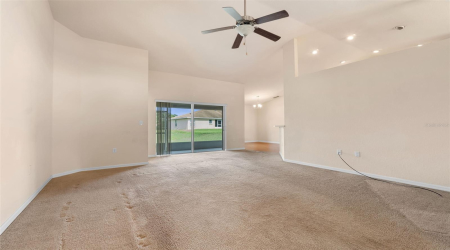 Davenport, Florida 33837, 4 Bedrooms Bedrooms, ,2 Bathroomsbathrooms,Residential,For Sale,Highland Meadows,Mfrg5097425