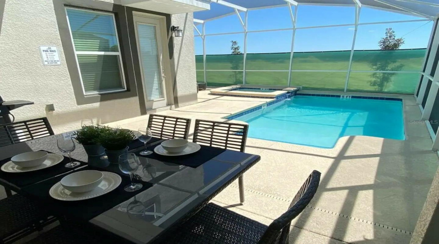 Davenport, Florida 33896, 5 Bedrooms Bedrooms, ,5 Bathroomsbathrooms,Residential,For Sale,Drop Shot,Mfro6310814