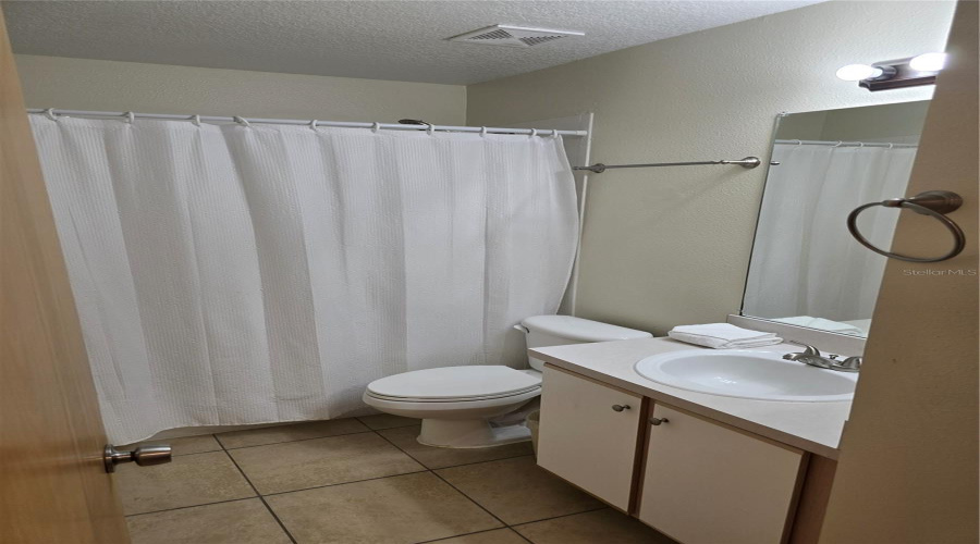 Kissimmee, Florida 34747, 4 Bedrooms Bedrooms, ,3 Bathroomsbathrooms,Residential,For Sale,Knightsbridge,Mfro6312189