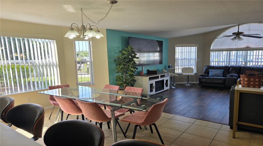 Kissimmee, Florida 34747, 4 Bedrooms Bedrooms, ,3 Bathroomsbathrooms,Residential,For Sale,Knightsbridge,Mfro6312189