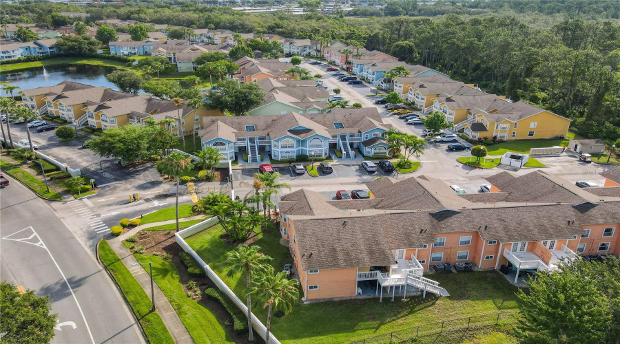 Villas at Island Club Condos. Conveniently located near area attractions, major roadways, restaurants, entertainment, shopping and more!