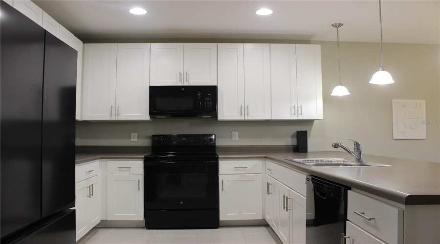Davenport, Florida 33837, 3 Bedrooms Bedrooms, ,2 Bathroomsbathrooms,Residential,For Sale,Primrose,Mfro6312425